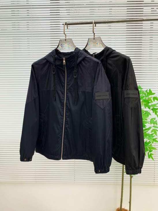 Picture of Louis Vuitton Jackets _SKULVM-3XLxetr5431878